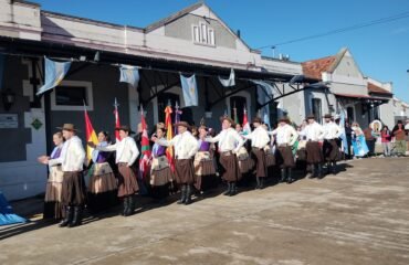 EL PERICON, PROTAGONISTA DE  LOS FESTEJOS POR EL ANIVERSARIO DE LA PATRIA