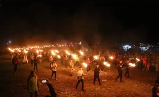 CON LA PRIMAVERA, UNA NUEVA EDICION DE LA FIESTA DE LA ANTORCHA EN ORIENTE.