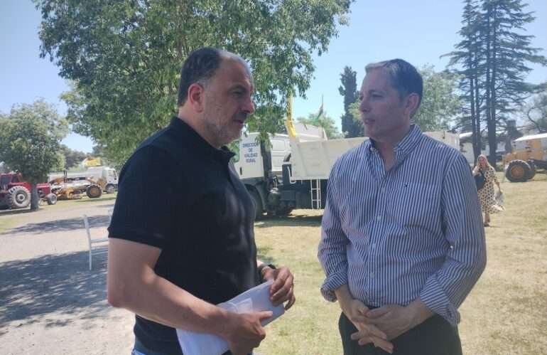 EL INTENDENTE DE ESTEBAN ECHEVERRIA, FERNANDO GRAY PARTICIPO DEL IV SIMPOSIO DE  CAMINOS RURALES.