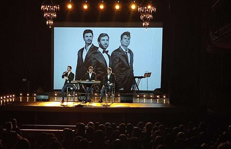 UN DIA ESPECIAL PARA  HEROE POP LIRICO, EN EL TEATRO COLISEO CELEBRAN 10 AÑOS.